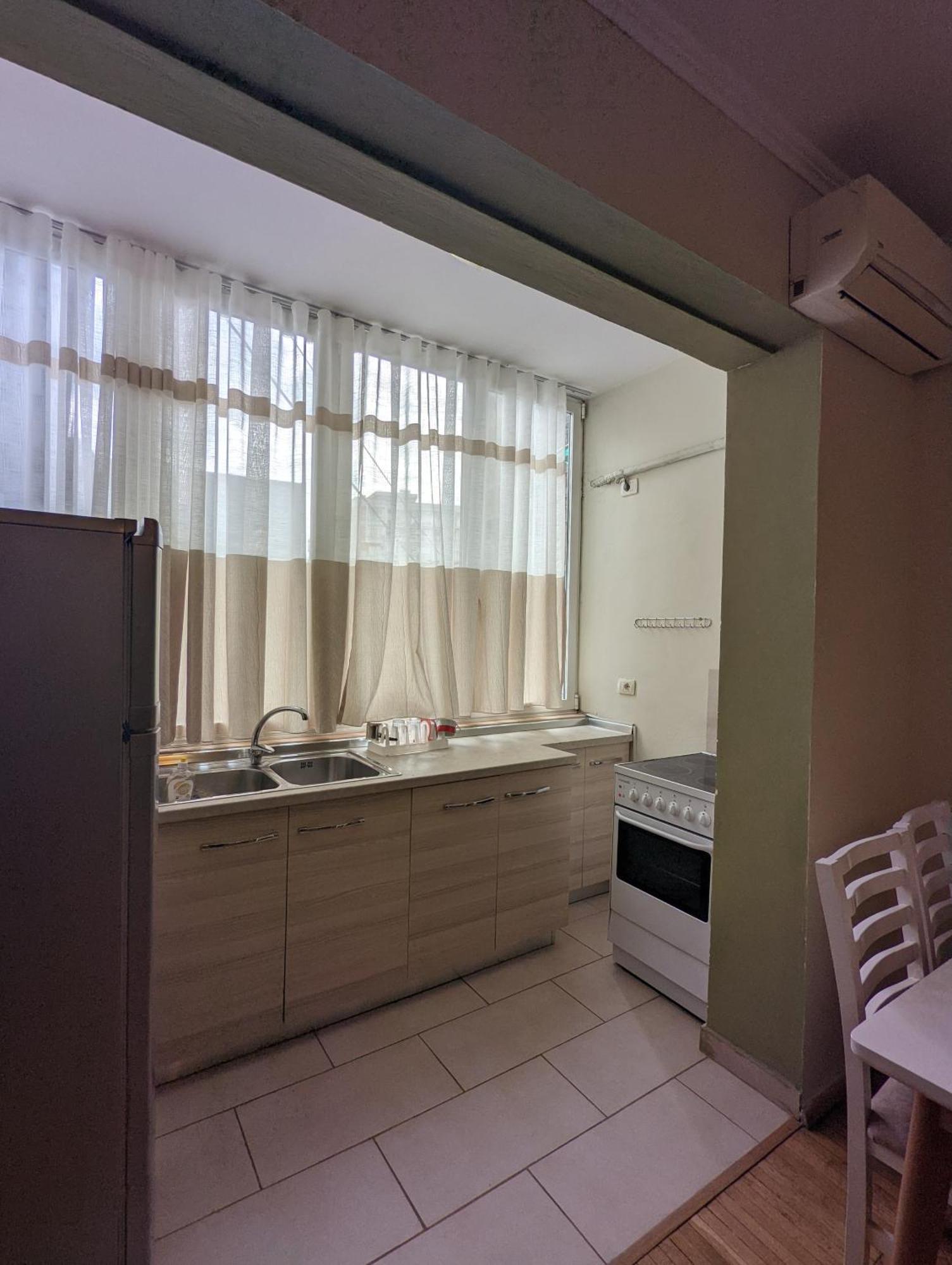 Vintage Apartment In Center Tiranë Luaran gambar